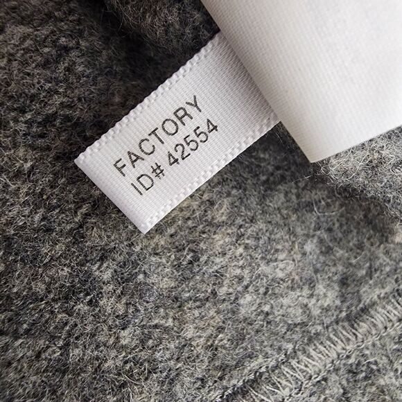 Express Sweater Mens Size XL Gray 100% Lambswool Elbow Patch Pullover Crew Neck - Picture 10 of 10